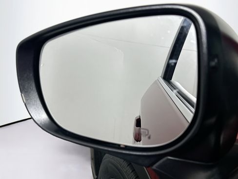 Used 2025 Subaru Ascent Premium image 16