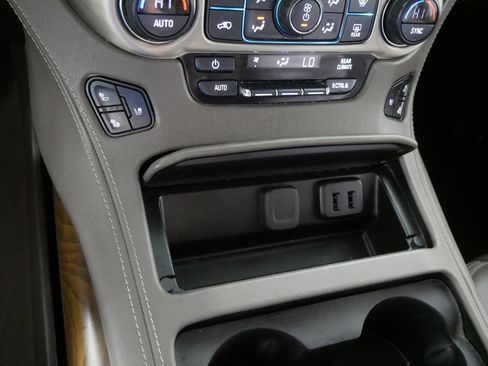 Used 2019 GMC Yukon Denali image 30