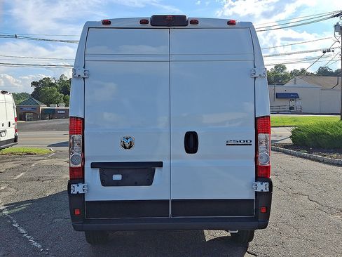 Used 2026 RAM ProMaster 2500 w/ Convenience Group FWD image 29