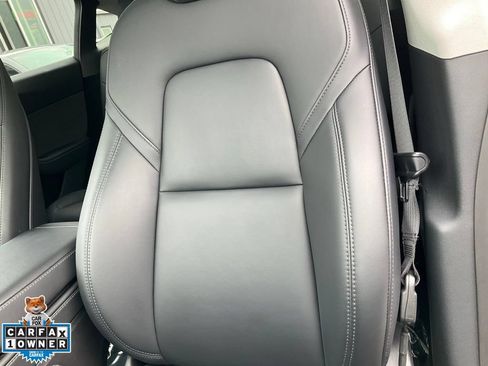 Used 2023 Tesla Model Y Long Range AWD/4WD image 21