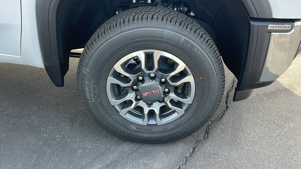 New 2026 GMC Sierra 3500 SLE AWD/4WD image 10