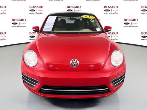 Used 2018 Volkswagen Beetle 2.0T SE FWD image 2