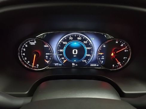 Used 2017 GMC Acadia Denali w/ Technology Package AWD/4WD image 22