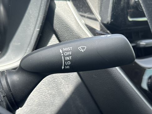Used 2024 Toyota Corolla LE FWD image 17