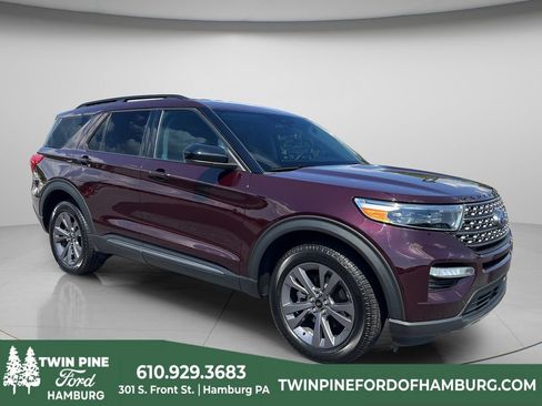 Used 2023 Ford Explorer XLT w/ Equipment Group 202A AWD/4WD image 1