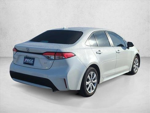 Used 2020 Toyota Corolla LE image 5