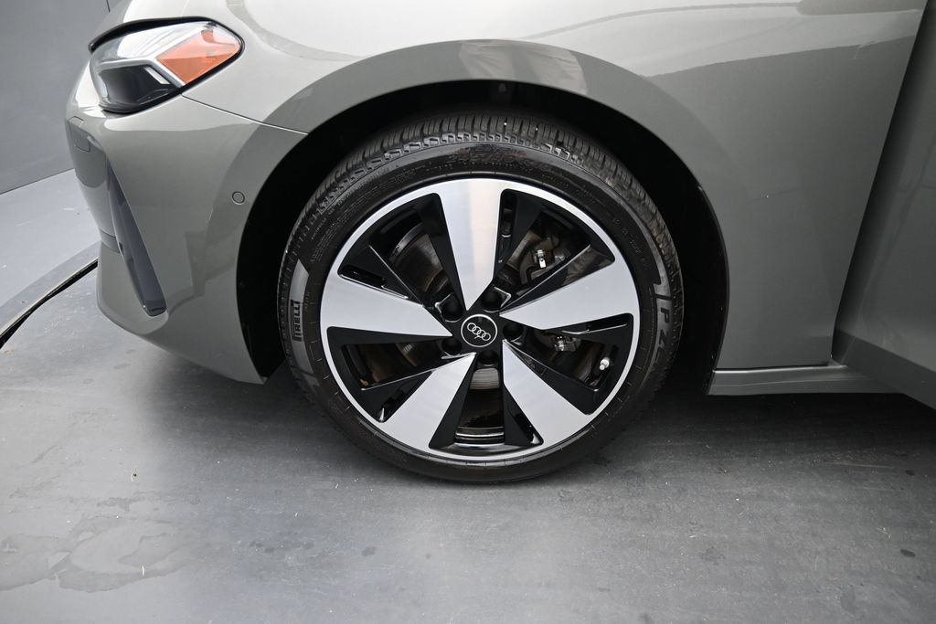 Used 2025 Audi A5 2.0T Premium Plus AWD/4WD image 13
