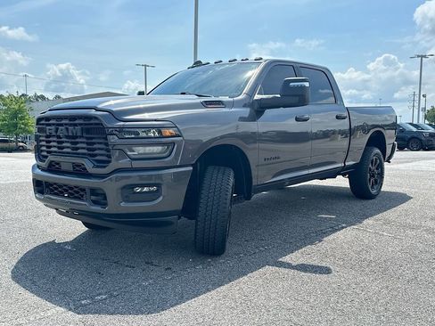 Used 2025 RAM 2500 Big Horn AWD/4WD image 2