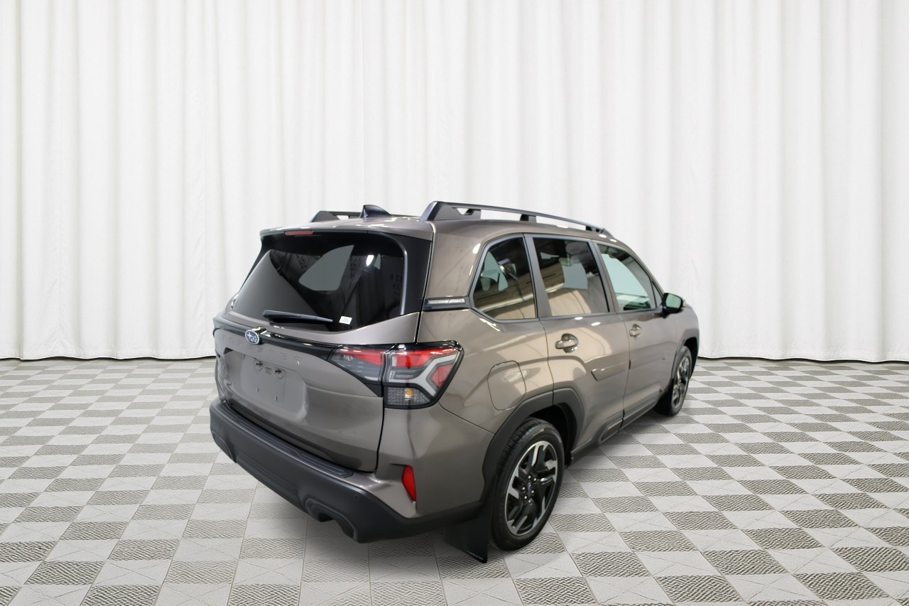 Certified 2025 Subaru Forester Limited AWD/4WD image 3