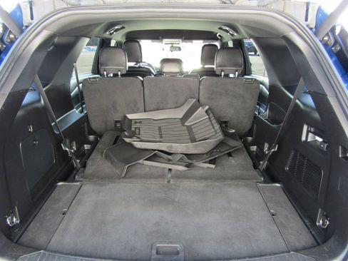 Used 2020 Ford Explorer XLT w/ Equipment Group 202A image 40