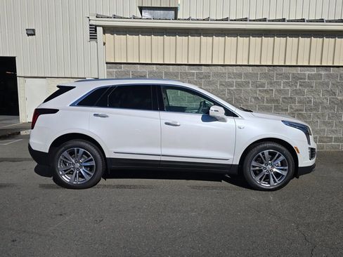New 2025 Cadillac XT5 Premium Luxury w/ Technology Package image 9