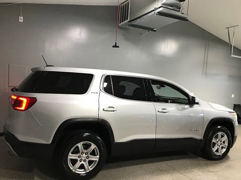 Used 2019 GMC Acadia SLE w/ LPO, Floor Liner Package FWD image 3