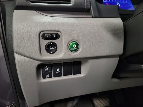 Used 2020 Honda Pilot LX image 18