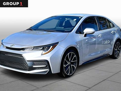 Certified 2022 Toyota Corolla SE image 1