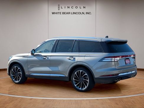 Used 2023 Lincoln Aviator Reserve w/ Equipment Group 201A RWD image 7