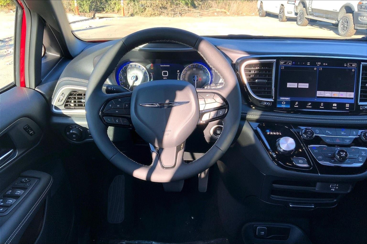 New 2026 Chrysler Pacifica Select w/ S Appearance Package FWD image 13