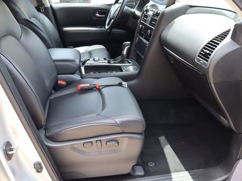 Used 2024 Nissan Armada SV RWD image 17