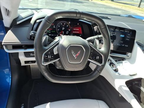 Used 2022 Chevrolet Corvette Stingray Premium Cpe w/ Z51 Performance Package RWD image 31