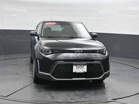 Used 2023 Kia Soul LX image 5