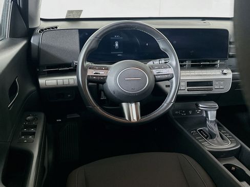 Used 2024 Hyundai Kona SEL image 18