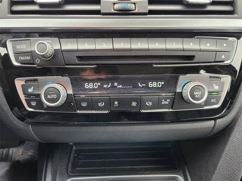 Used 2016 BMW 320i 320i image 18