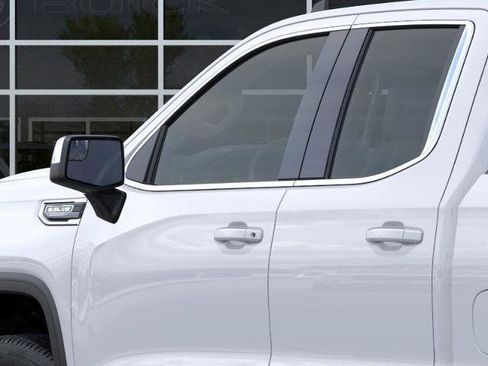 New 2026 GMC Sierra 1500 SLE image 12