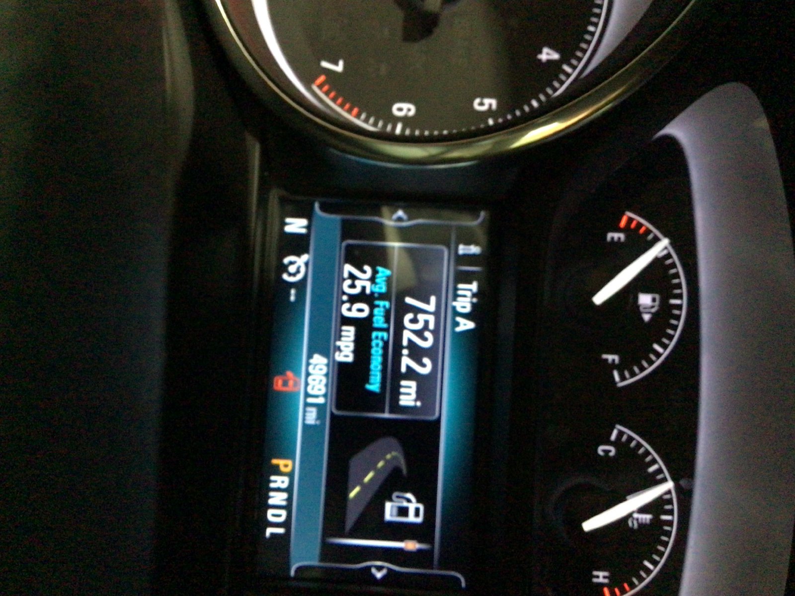 Used 2020 Buick Envision Essence w/ Experience Buick Package AWD/4WD image 4