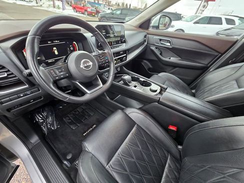 Used 2022 Nissan Rogue Platinum w/ Head-Up Display Package image 15