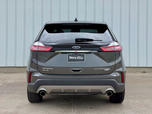Used 2020 Ford Edge Titanium w/ Equipment Group 301A AWD/4WD image 5