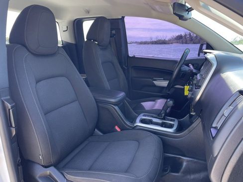 Used 2021 Chevrolet Colorado LT w/ Fleet Safety Package image 8