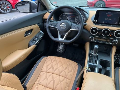 Used 2020 Nissan Sentra SV w/ SV Premium Package image 36