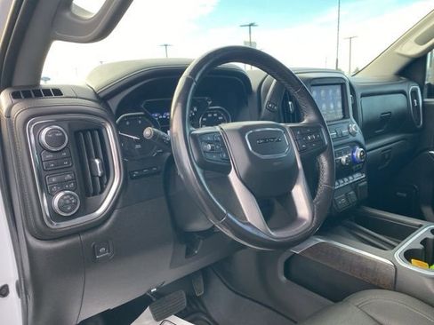 Used 2022 GMC Sierra 3500 Denali w/ Denali Ultimate Package image 16