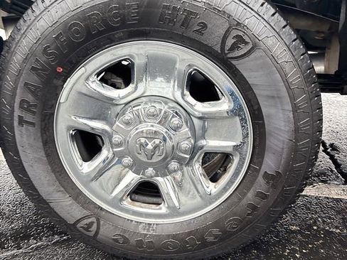 Used 2025 RAM 3500 Tradesman image 10