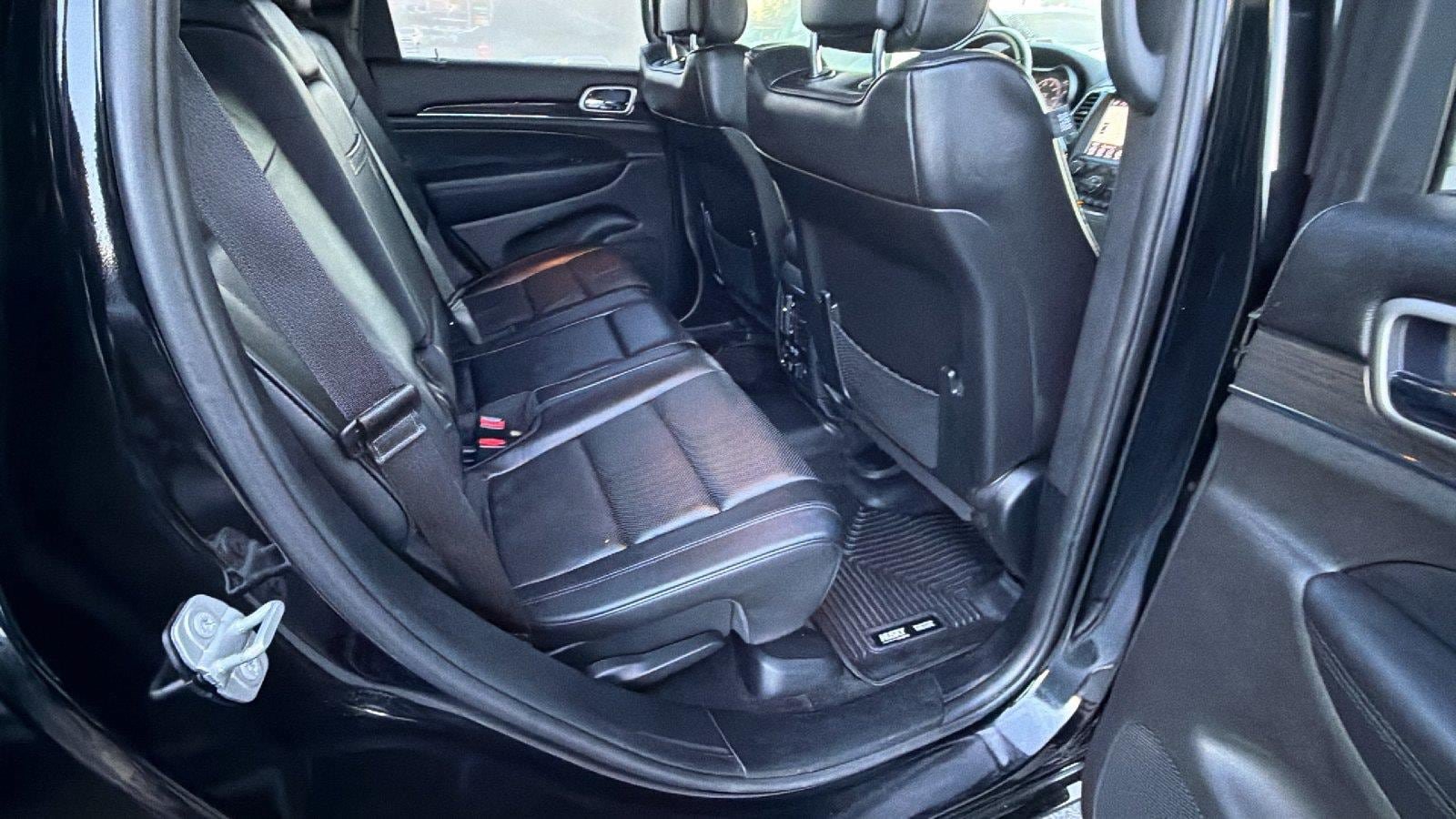 Used 2018 Jeep Grand Cherokee Overland RWD image 22