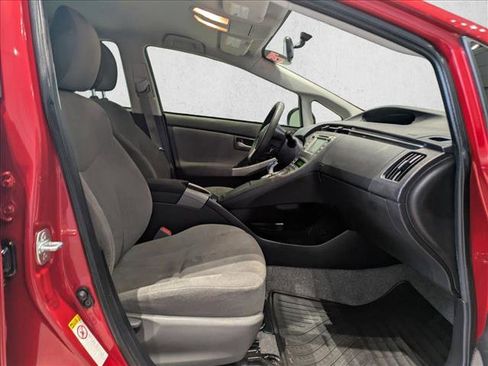 Used 2015 Toyota Prius Two image 27