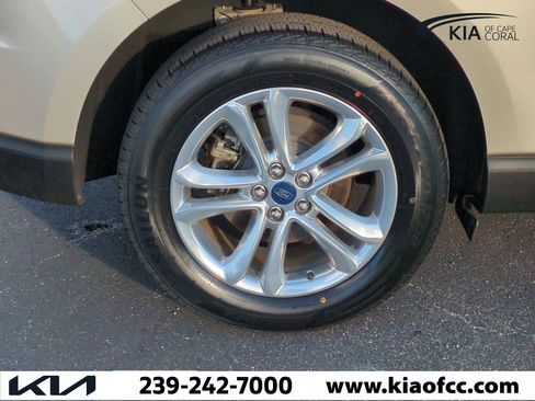 Used 2018 Ford Edge Titanium w/ Equipment Group 301A image 11