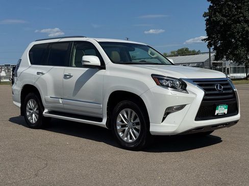 Used 2019 Lexus GX 460 Premium AWD/4WD image 2