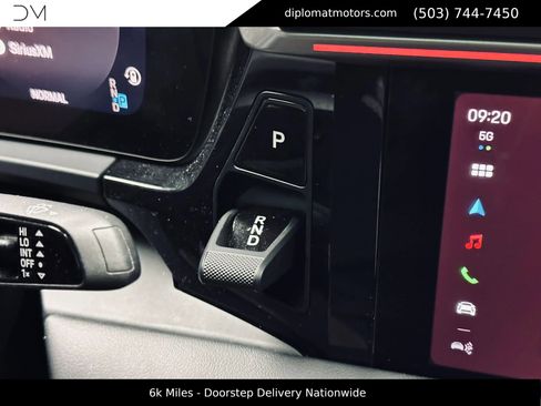Used 2024 Porsche Macan 4 Electric w/ Premium Package AWD/4WD image 37