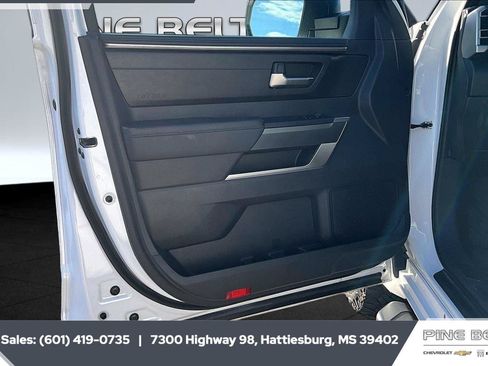 Used 2025 Toyota Tundra SR5 AWD/4WD image 18