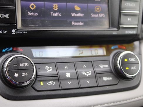 Used 2017 Toyota RAV4 XLE image 39