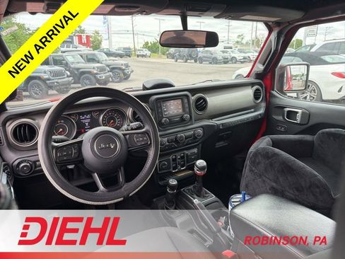 Used 2019 Jeep Wrangler Unlimited Sport S AWD/4WD image 9