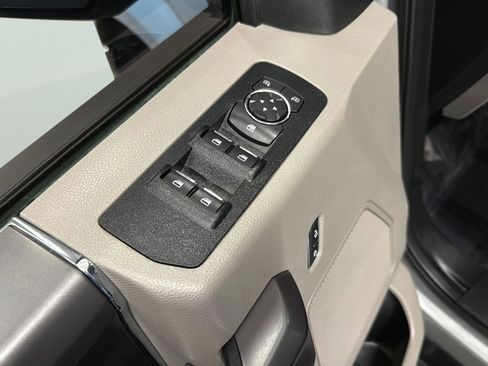 Used 2020 Ford F150 XLT w/ Equipment Group 302A Luxury AWD/4WD image 11