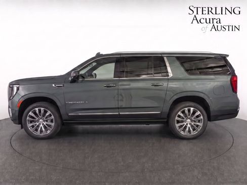 Used 2023 GMC Yukon XL Denali w/ Denali Reserve Package RWD image 6