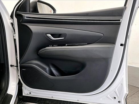 Used 2024 Hyundai Tucson Limited image 19