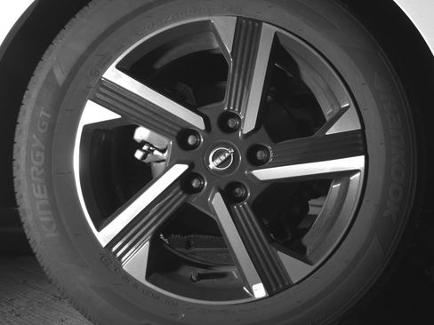 Used 2025 Nissan Sentra SV image 15