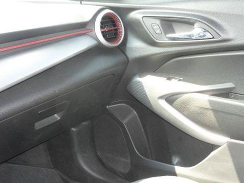 Used 2024 Chevrolet Trax RS w/ Driver Confidence Package FWD image 26