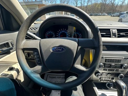 Used 2011 Ford Fusion S image 11