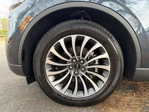 Used 2023 Lincoln Aviator Reserve w/ Elements Package Plus image 10