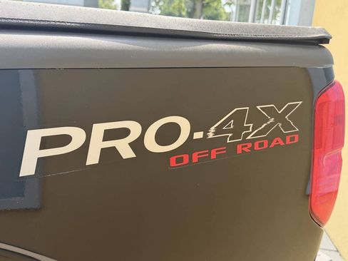 Used 2012 Nissan Frontier PRO-4X w/ Pro-4x Luxury Pkg AWD/4WD image 13