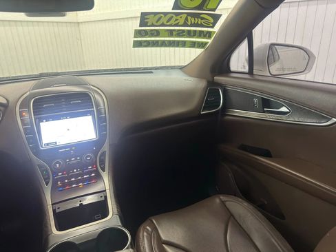 Used 2016 Lincoln MKX Reserve w/ Technology Package image 13